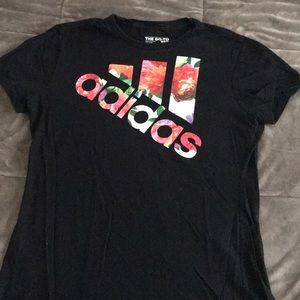 Adidas tee